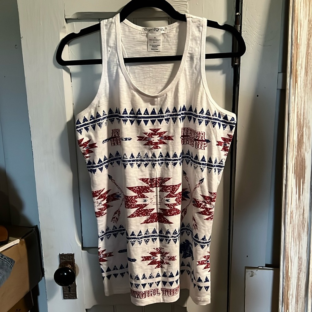 NWOT Cowgirl Tuff Aztec print tank medium